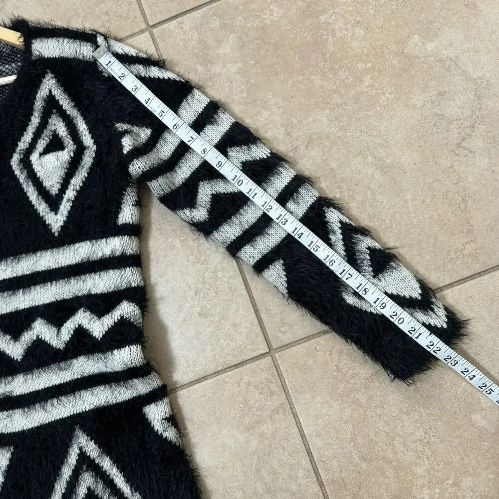 Cliche Southwest Cozy Cardigan Sweater Women’s M wool Boho Eyelash Black Long